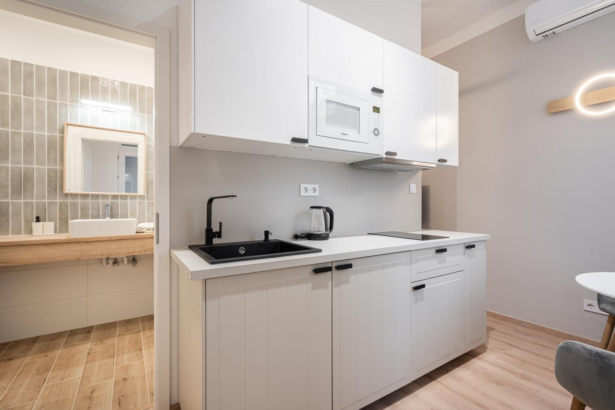 N36- Boutique Apartments, Best Location, By Bqa ブダペスト 部屋 写真